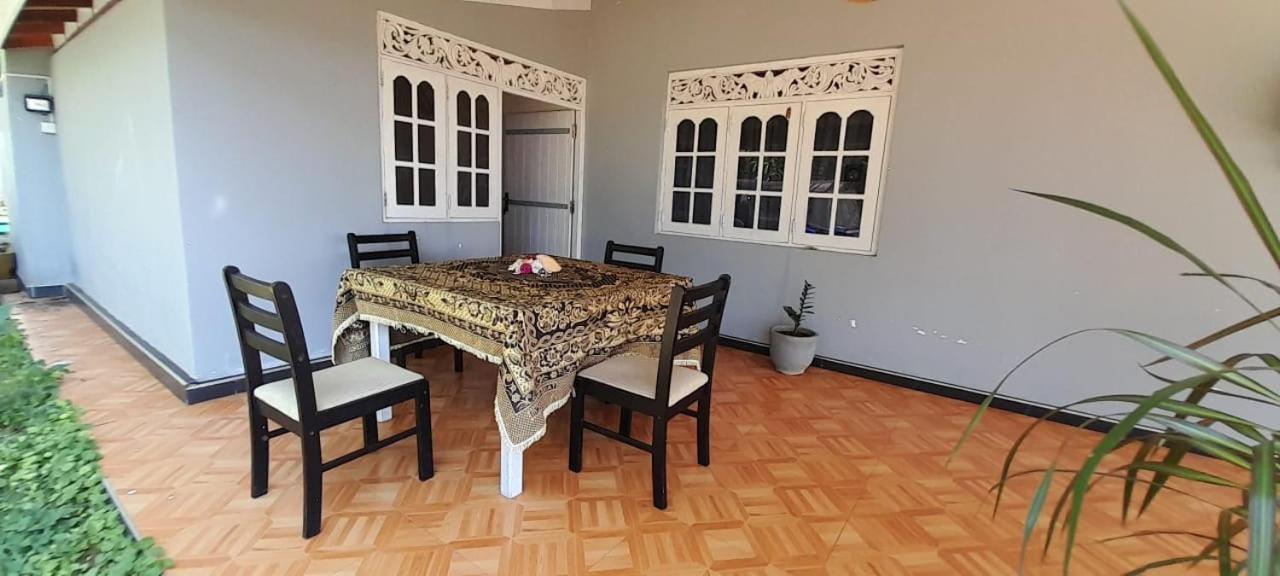 Tehan Homestay 디크웰라 객실 사진